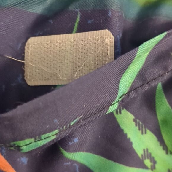 NWT Maamgic Swim Trunks Med Mesh Liner Drawstring, Elastic Waist - Picture 5 of 9